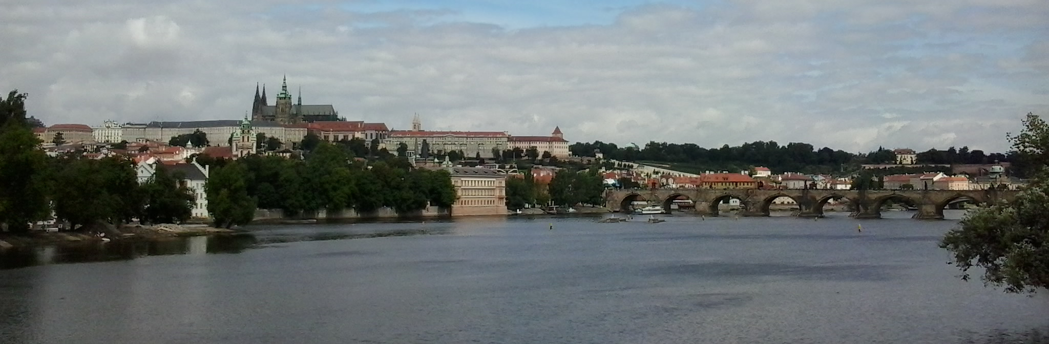 布拉格城堡和查尔斯桥
